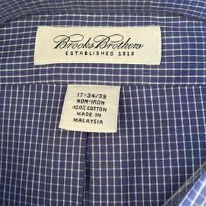 Brooks Brothers 100% cotton, non-iron, made in Malaysia, men’s long sleeve shirt